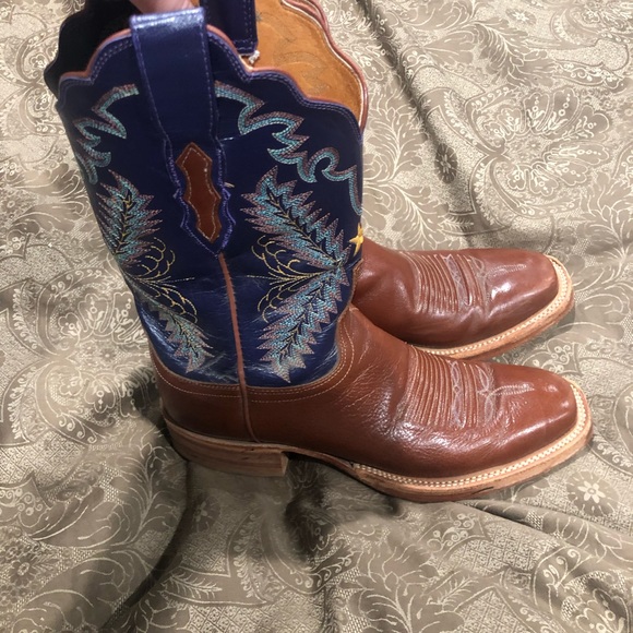 lucchese 2000 women's boots
